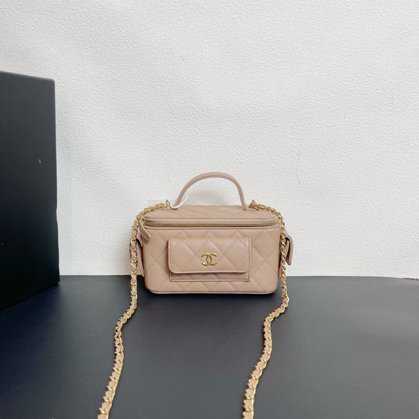 95新 Chanel/香奈儿 98新 奢总管/手提长盒子包/芯片