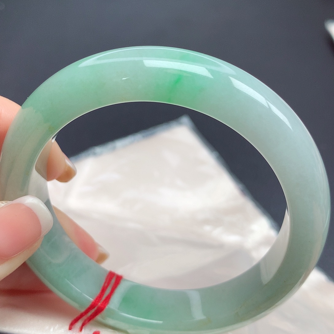 翡翠手镯未镶嵌06n n n n n n n n