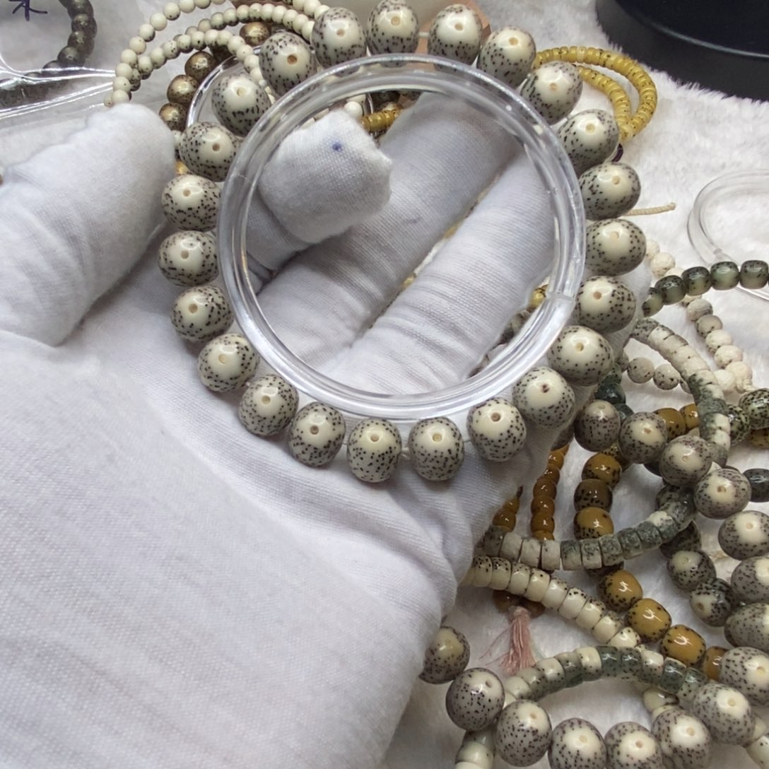 吊坠星月菩提苹果珠一线天