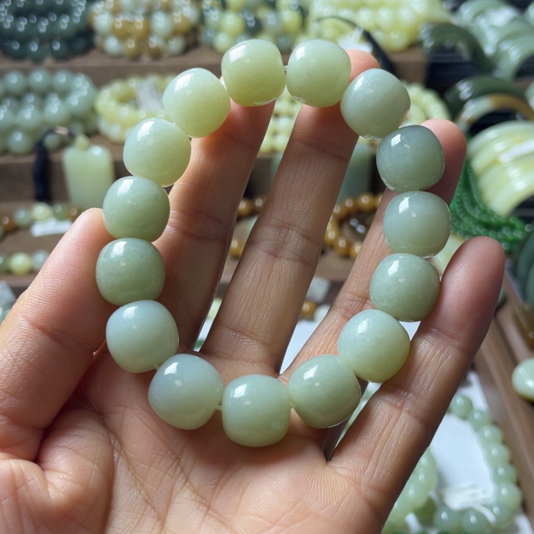 和田玉手链未镶嵌