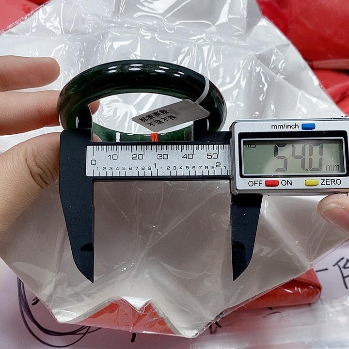 翡翠手镯未镶嵌248 