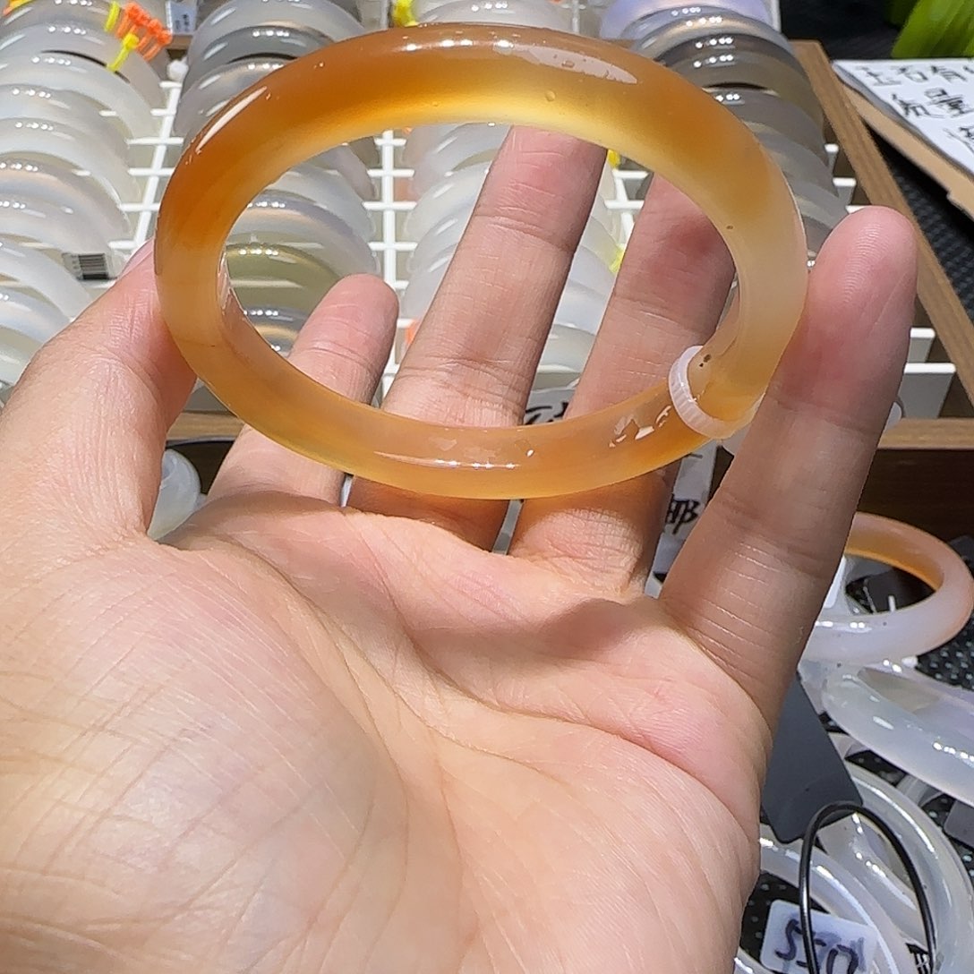 玛瑙/玉髓未镶嵌手镯56漂沙