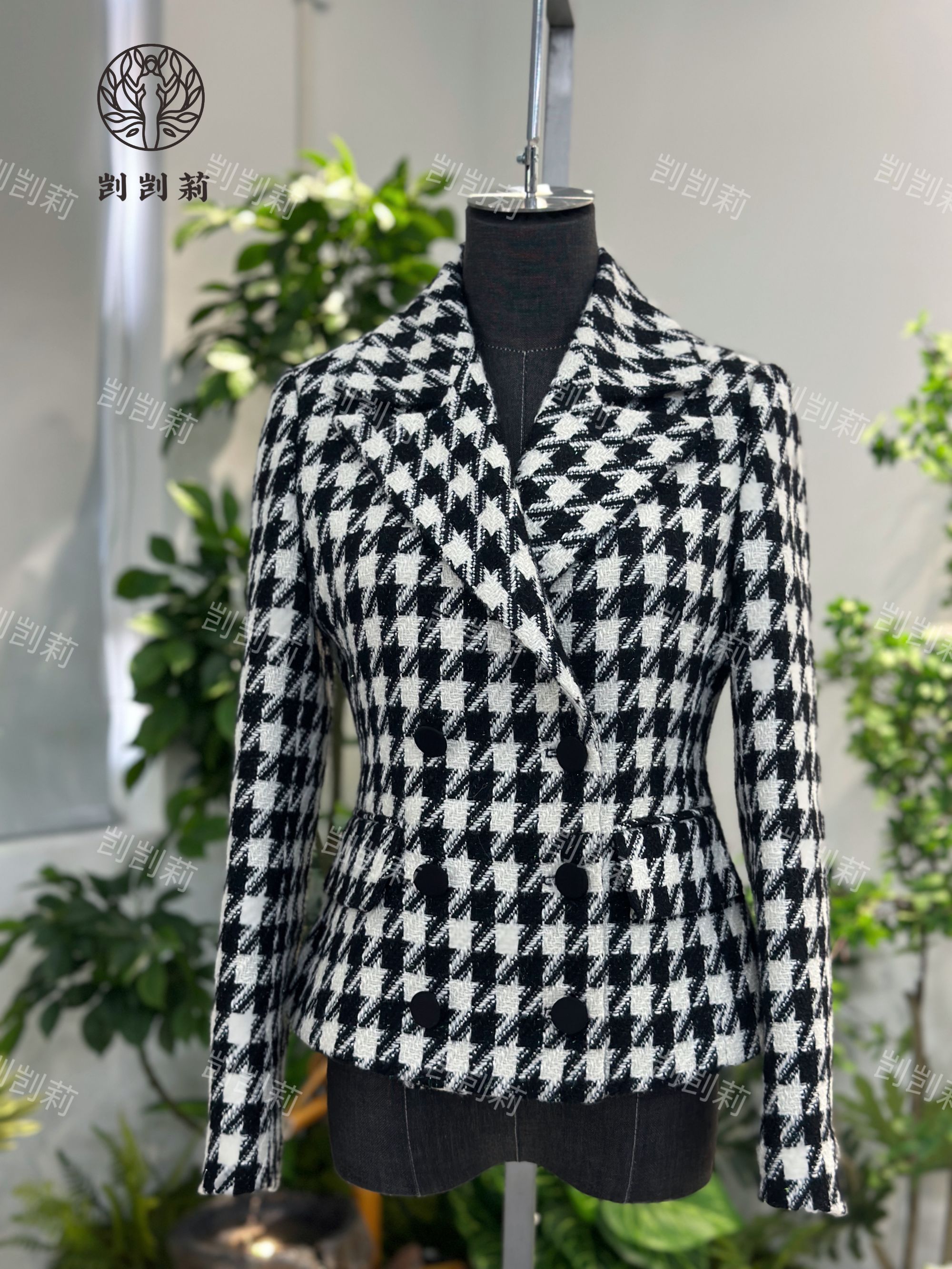 剀剀莉 冬季新款黑色翻领千鸟格保暖气质时尚修身软花呢外套