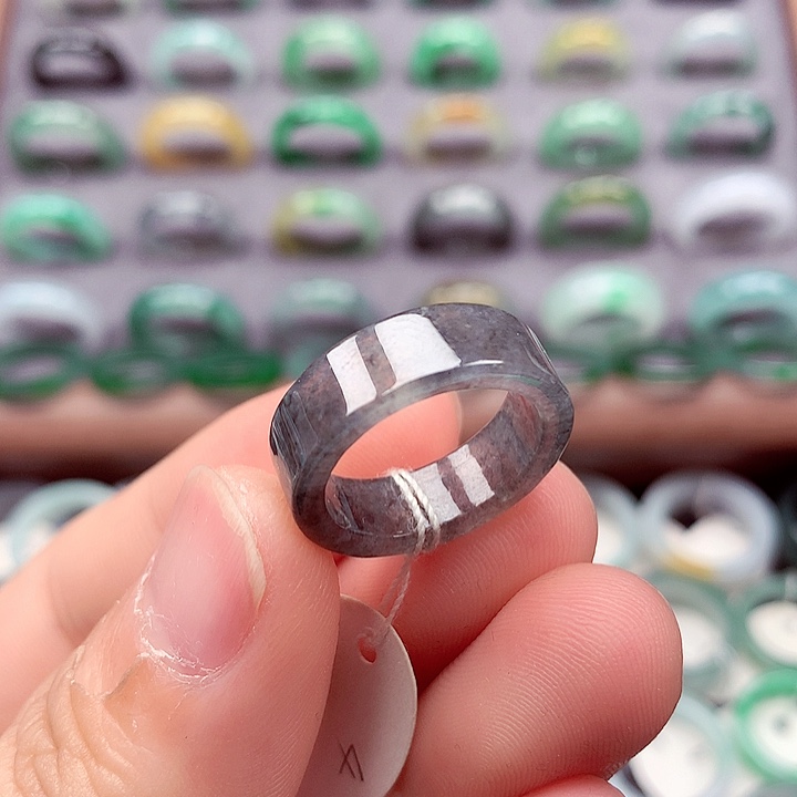 翡翠未镶嵌戒指11号