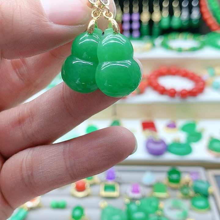 翡翠耳饰14K金镶嵌耳钉