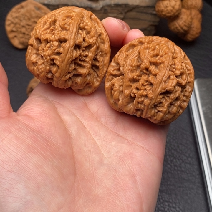 桃核把件全品43粗筋