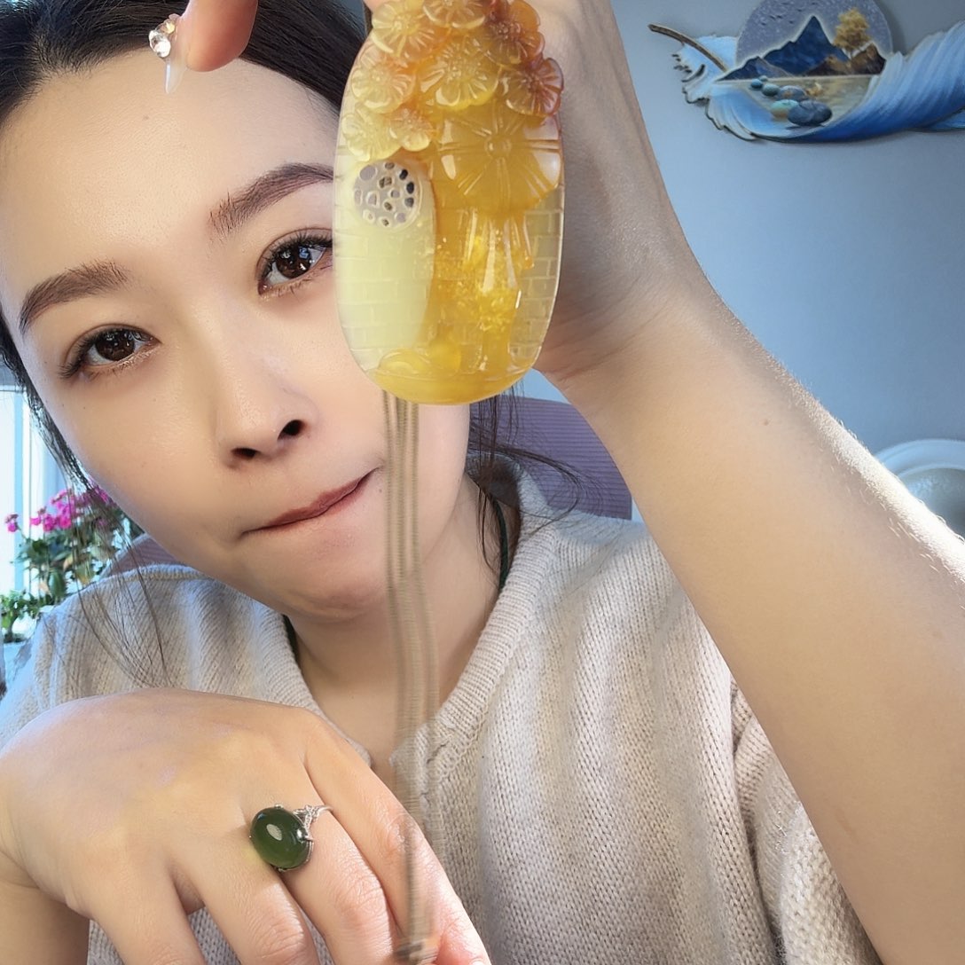 会***鱼蛇纹石玉未镶嵌颈饰