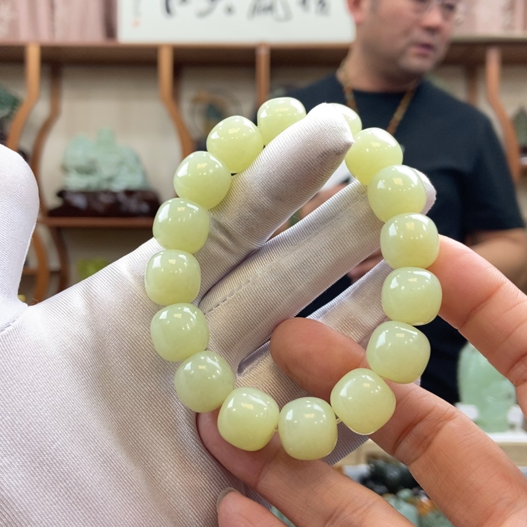 和田玉手串未镶嵌