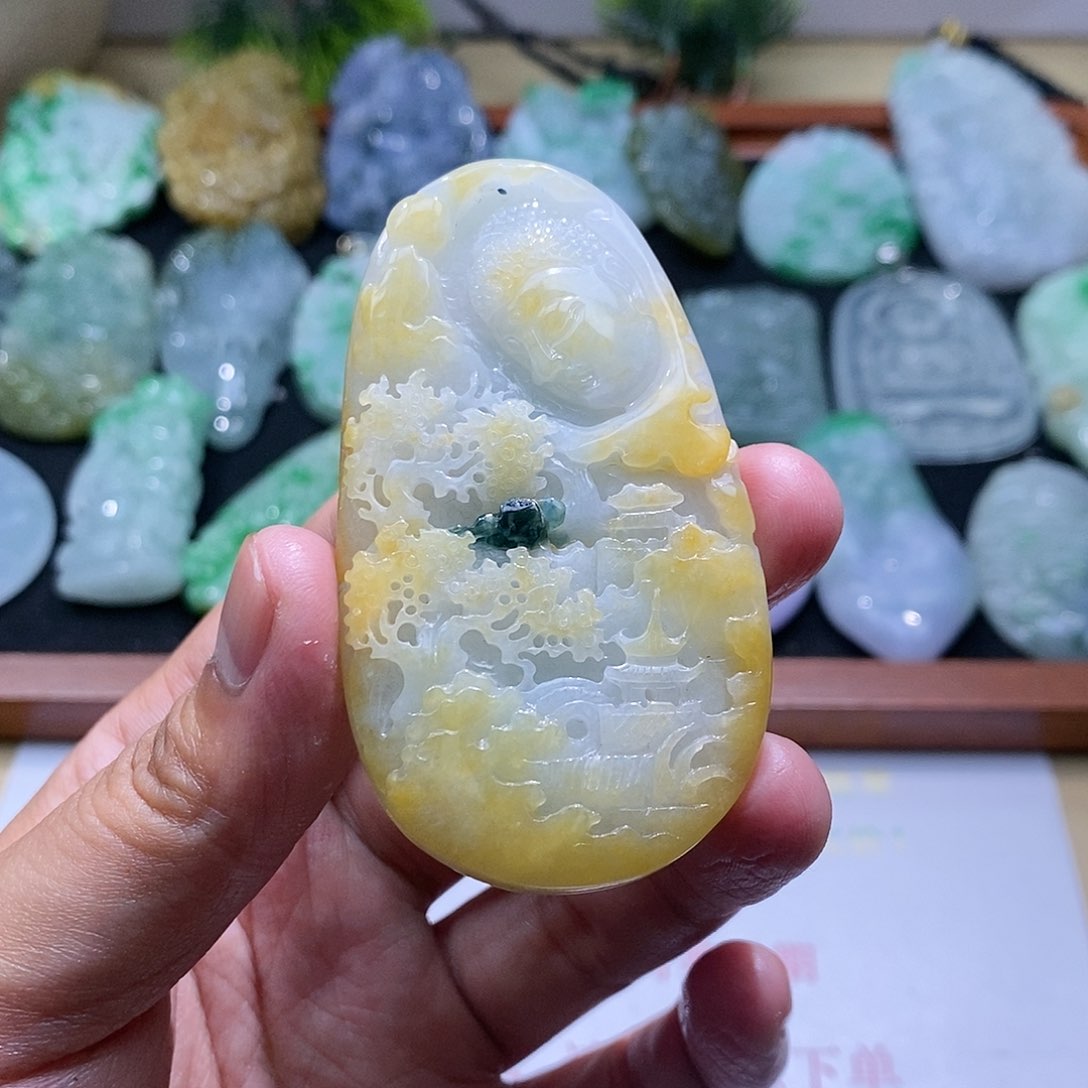 【闪购商品】翡翠颈饰未镶嵌佛