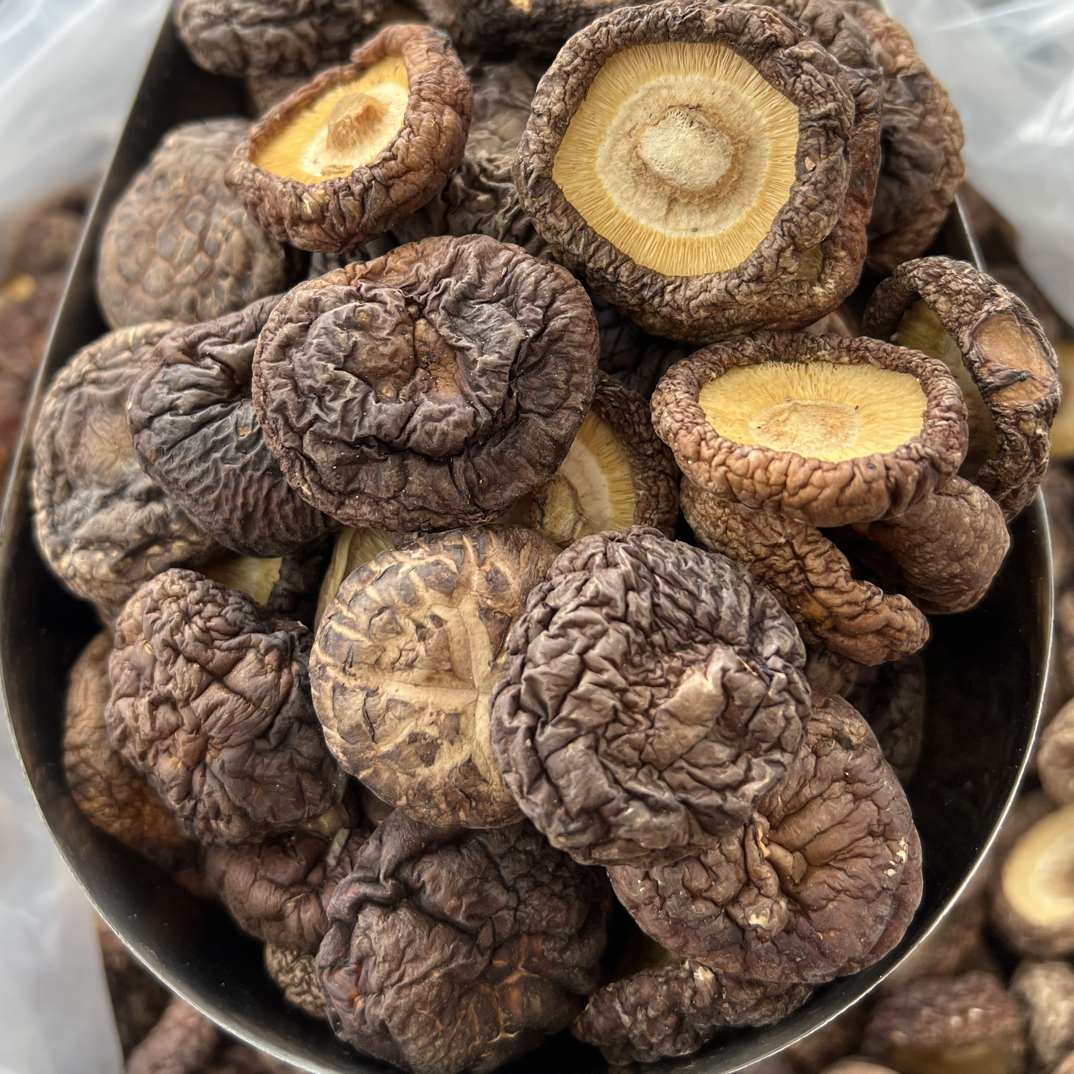 新货丽水香菇黑面4农家香菇干剪脚食用菌肉厚熬汤食材