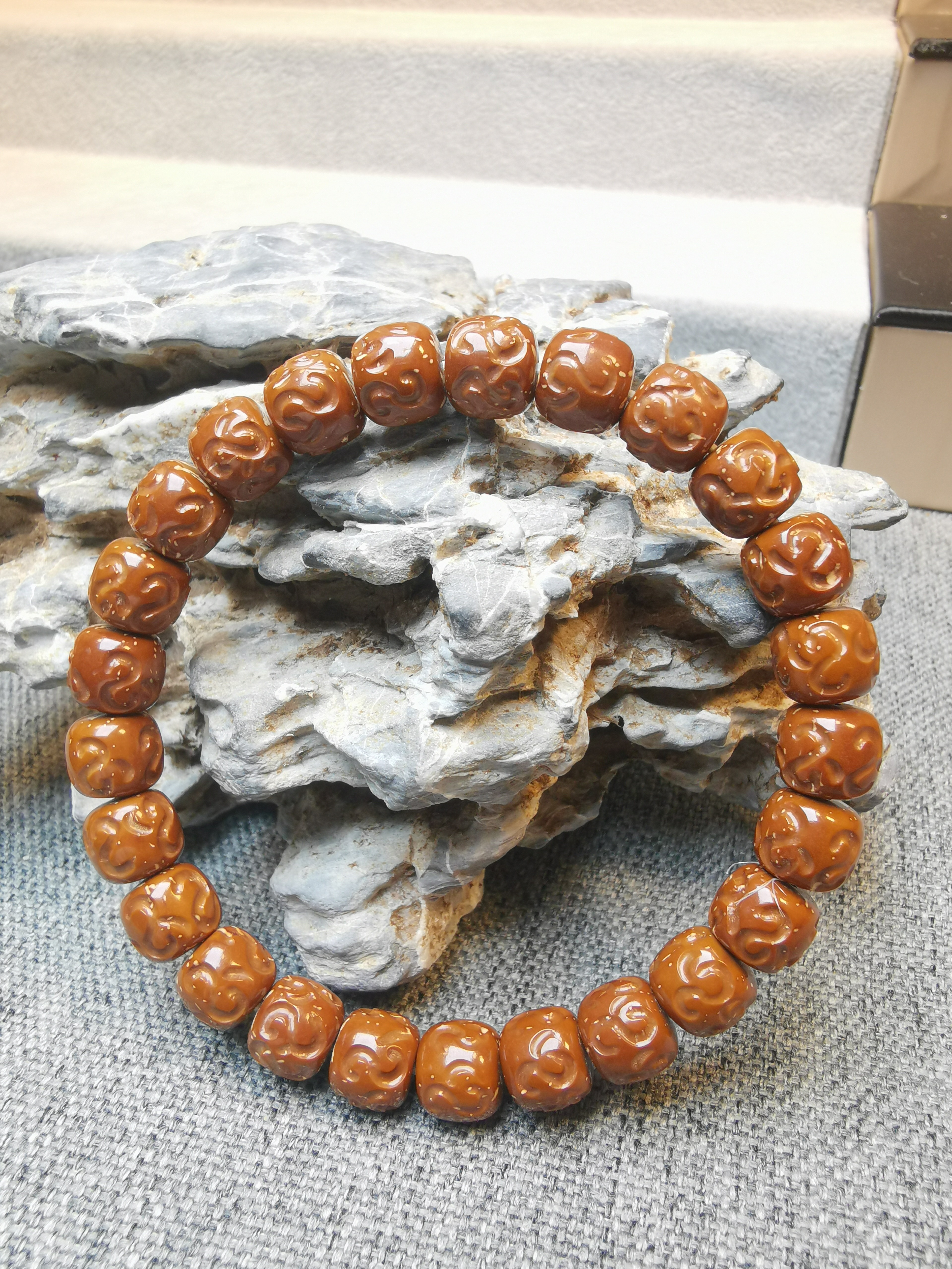 紫金鼠9.5*8.5乱山手工雕刻单圈手串，实心鼠，稀缺，佛珠，念珠