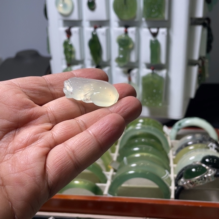 蛇纹石玉合金颈饰