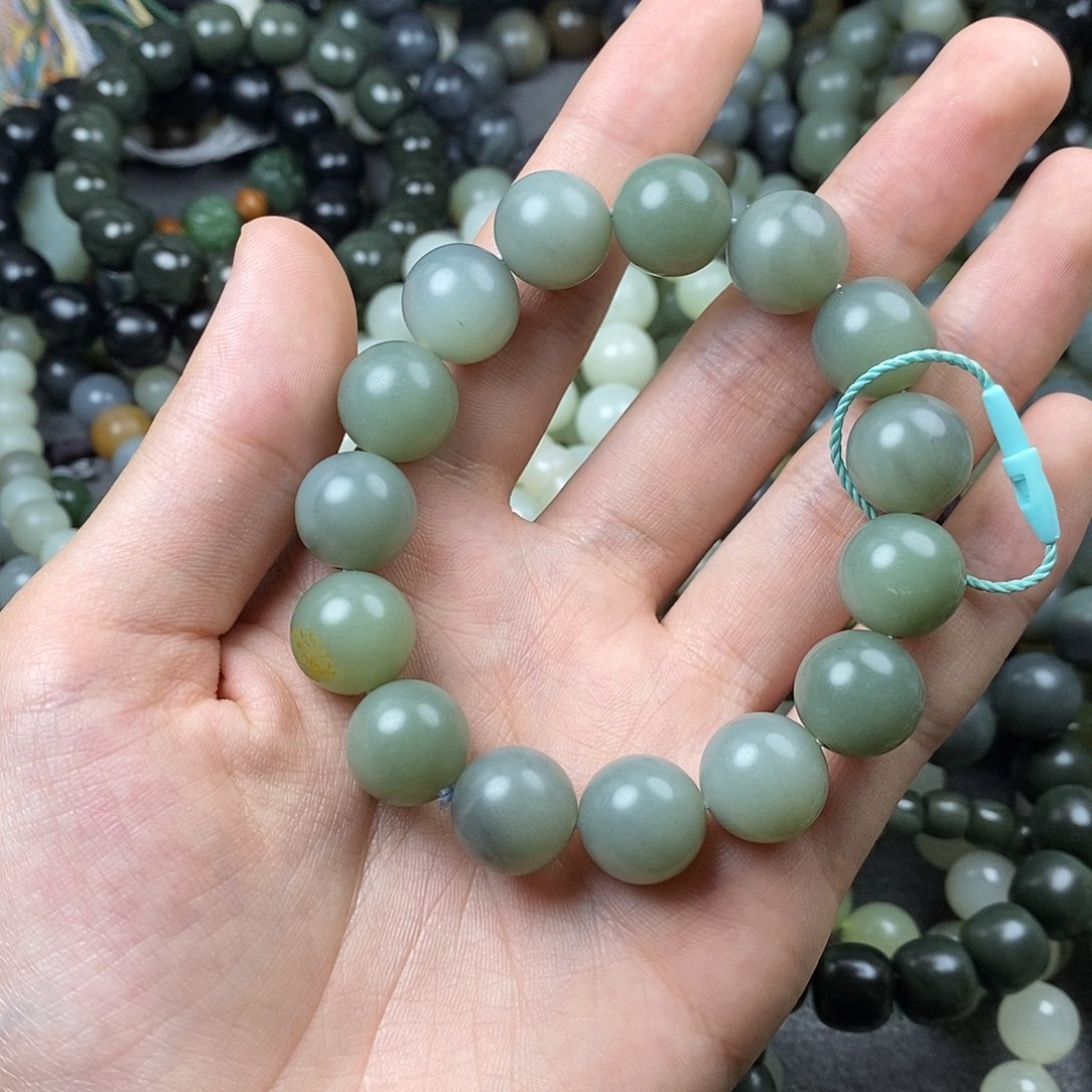 手串未镶嵌和田玉