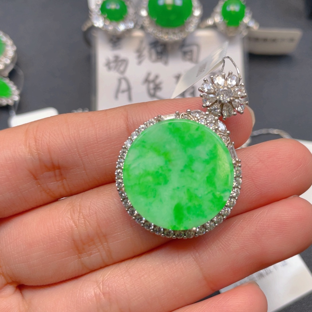 翡翠银S925镶嵌吊坠(不含链)