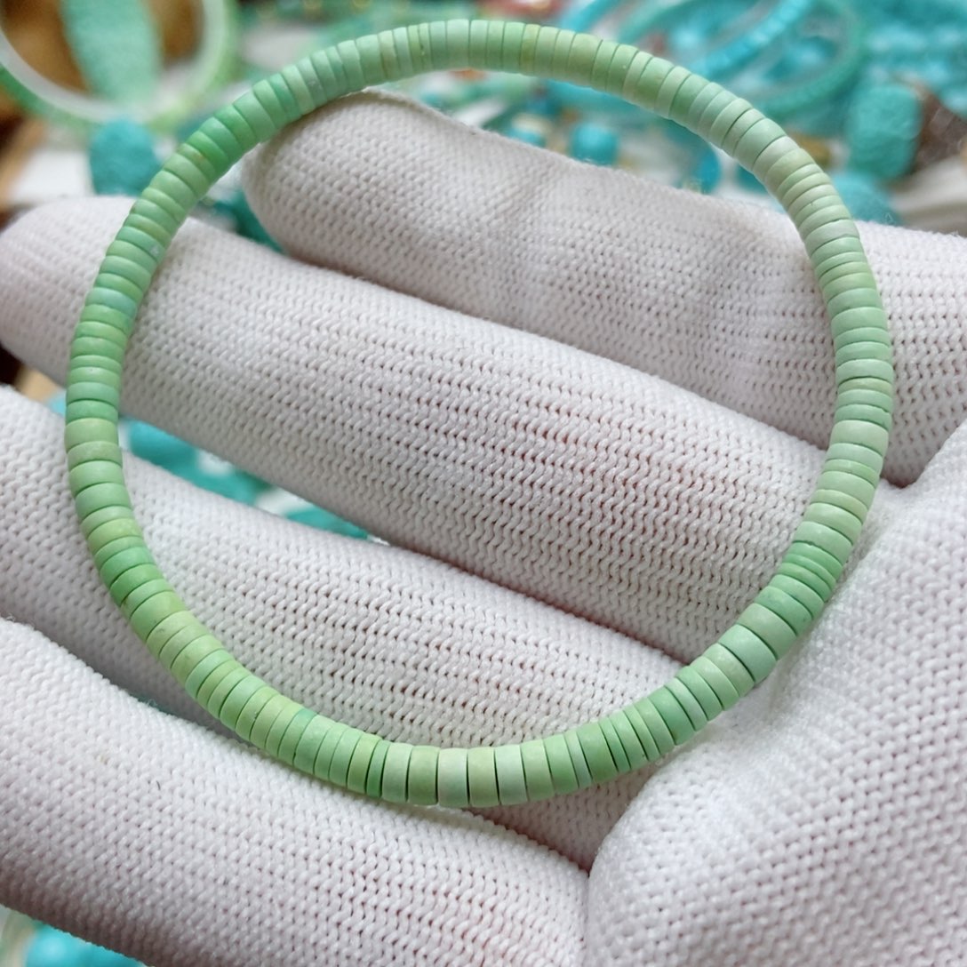 绿松石珠子未镶嵌