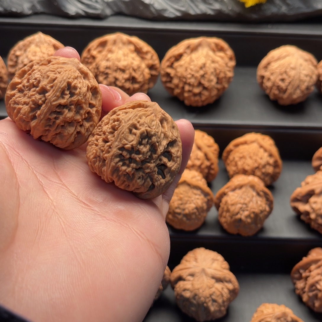 葡****文玩核桃吊坠南疆石