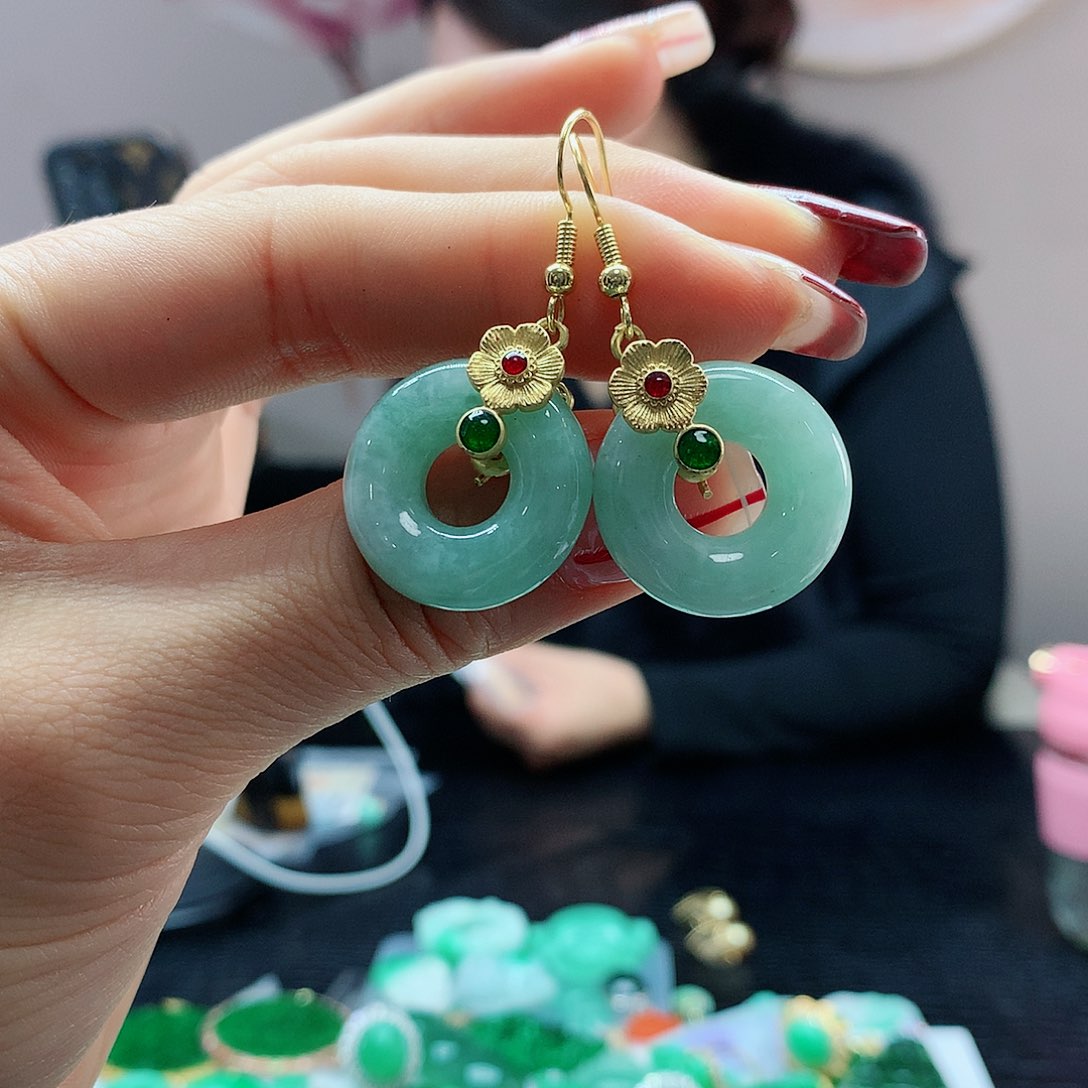 【闪购商品】翡翠耳饰未镶嵌，