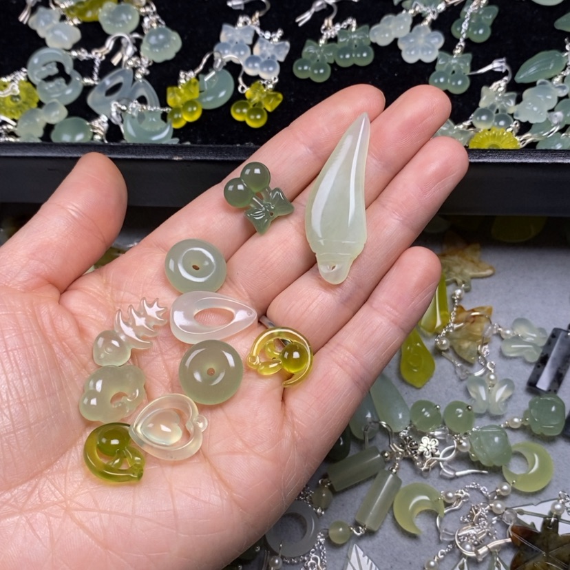 【闪购商品】蛇纹石玉未镶嵌挂件耳饰耳环项链翠****