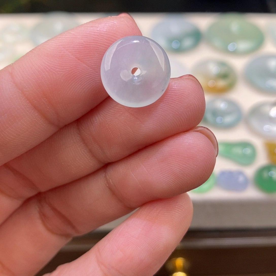 翡翠未镶嵌颈饰12.9-3.8