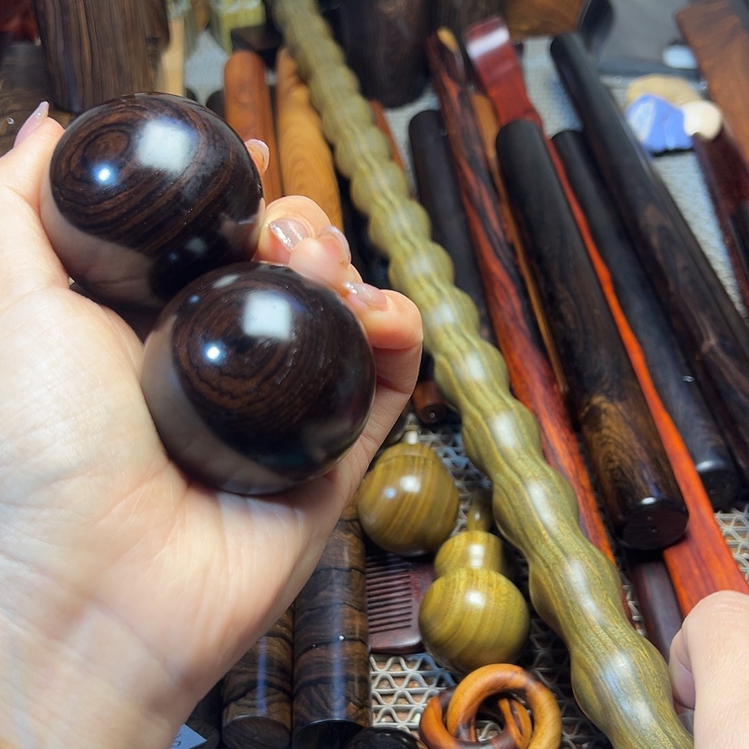 维腊木（绿檀）艺***魂紫光檀