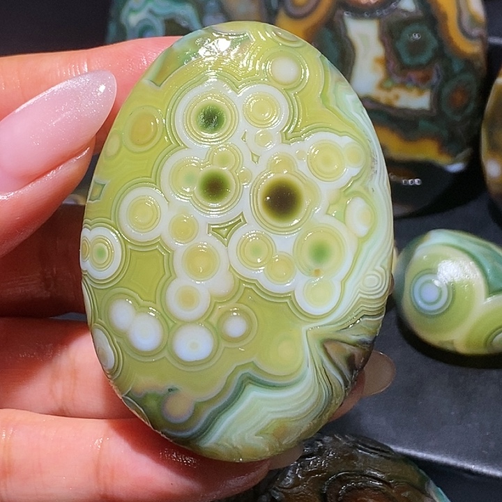 阿***醒玛瑙/玉髓未镶嵌珠宝奇石