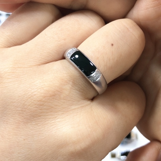 翡翠戒指18K金镶嵌缅甸天然A货翡翠