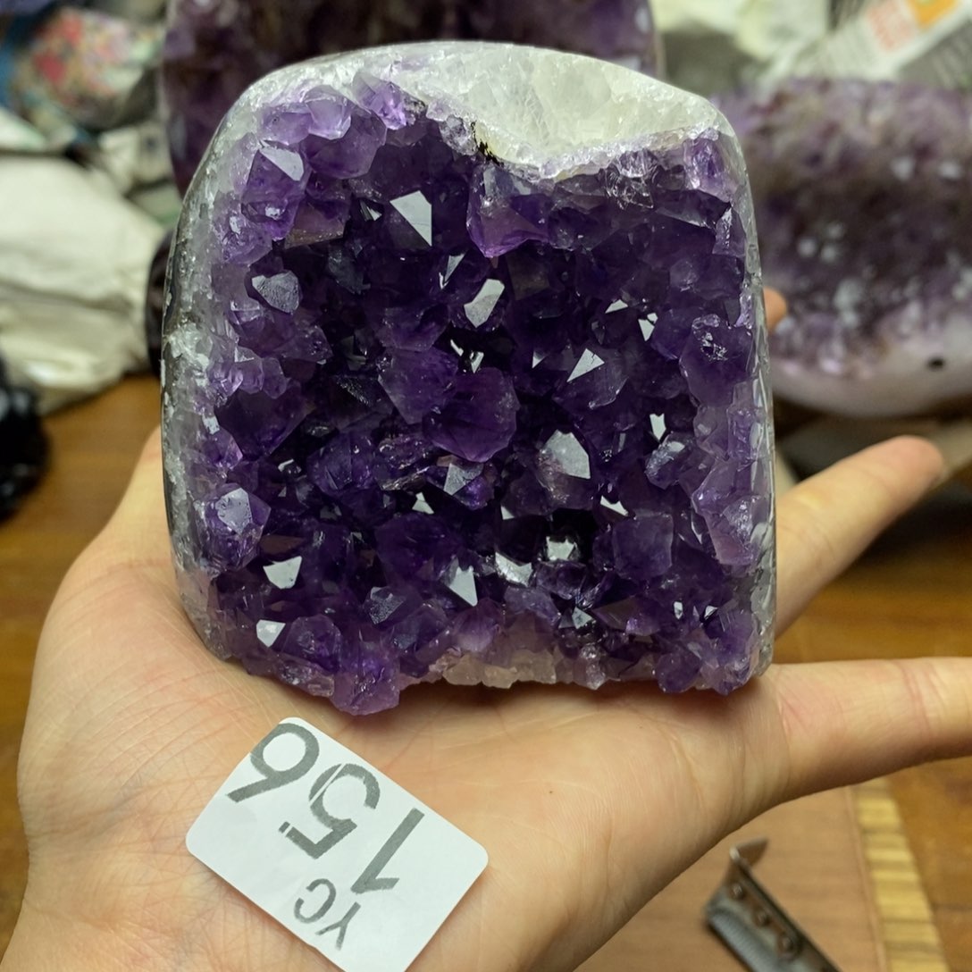 水晶大型摆件（非配饰）未镶嵌