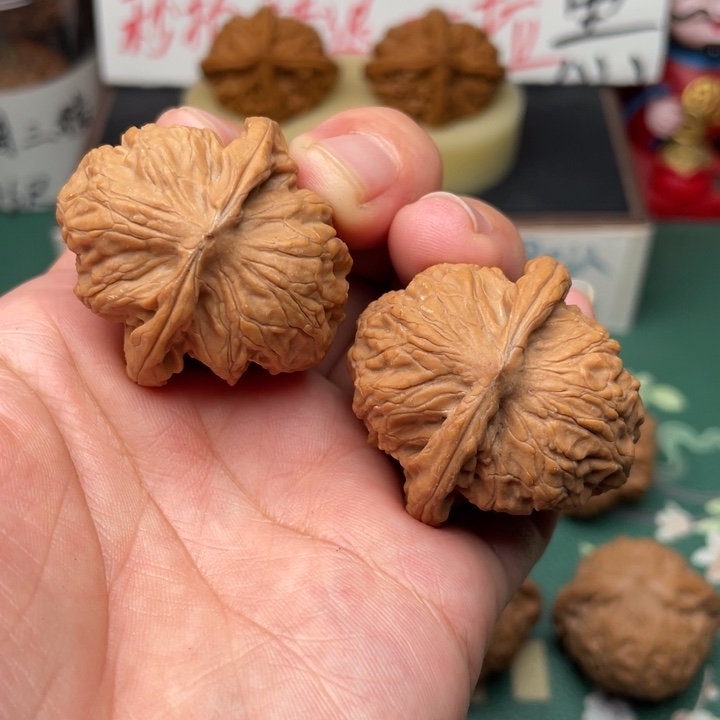 【闪购商品】文玩核桃吊坠37野狼