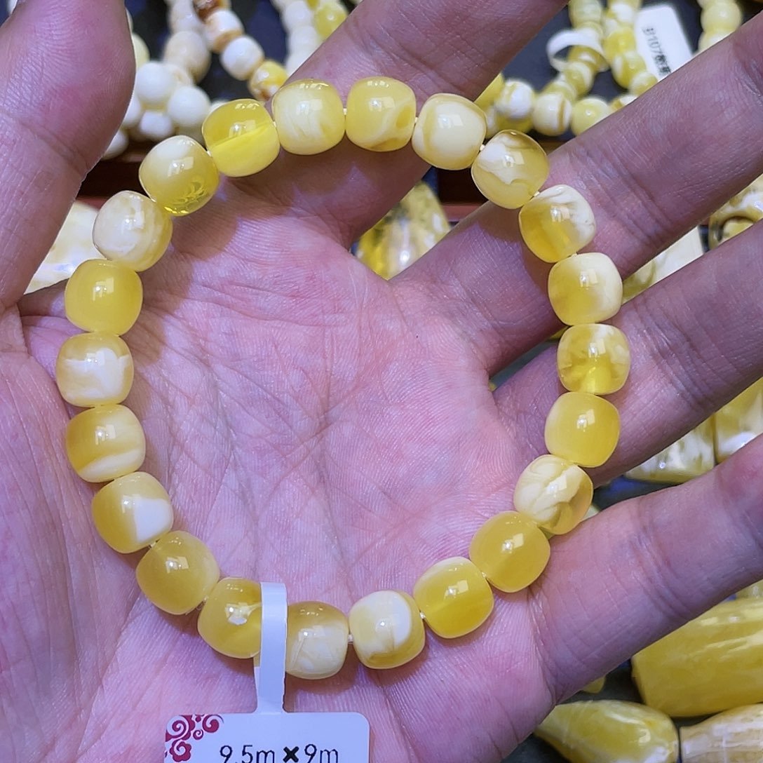 蜜蜡手串未镶嵌菊底9.5✖️9金白