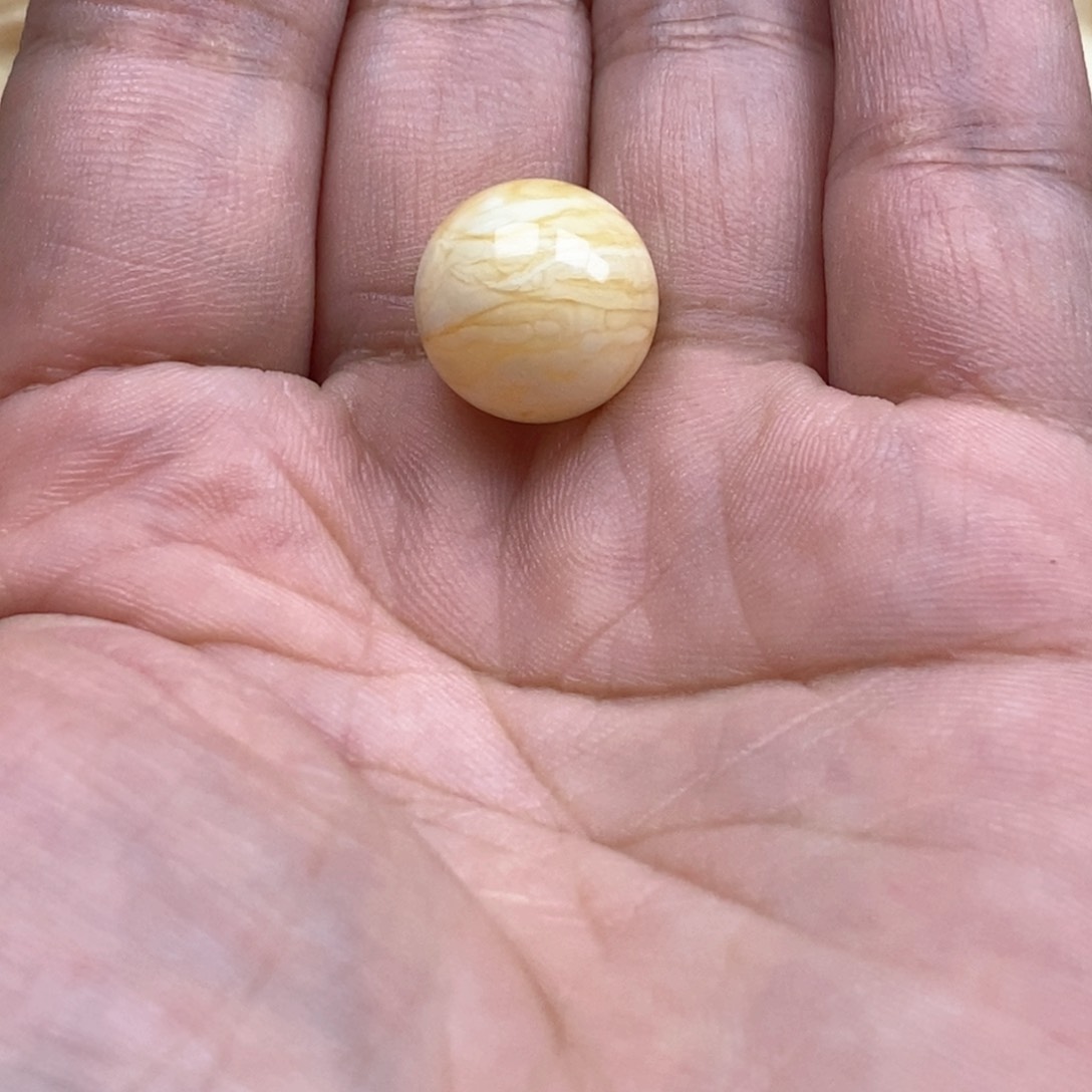 琥珀未镶嵌珠宝奇石大***胎蜜蜡圆珠