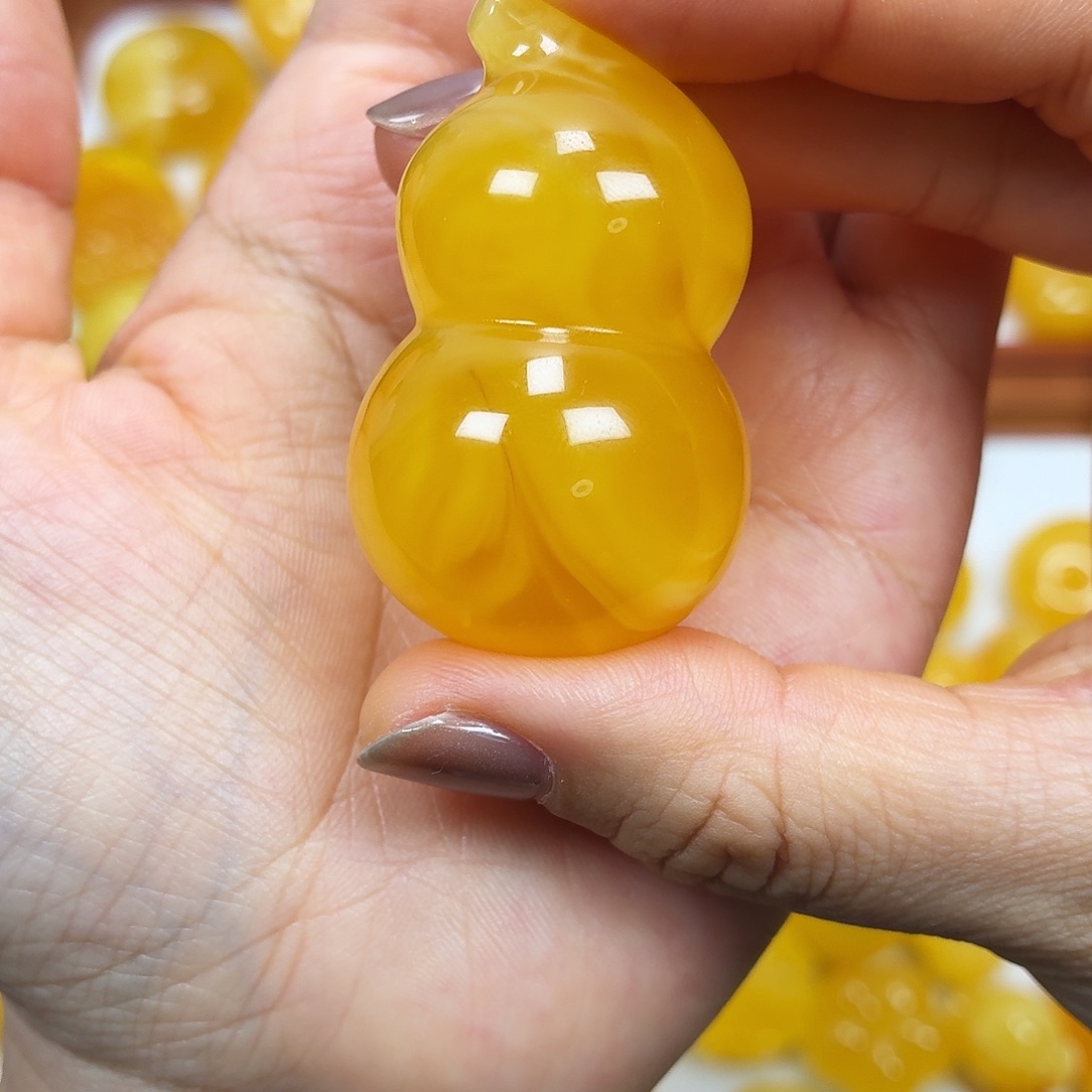 蜜蜡未镶嵌颈饰焦皮妖花葫芦