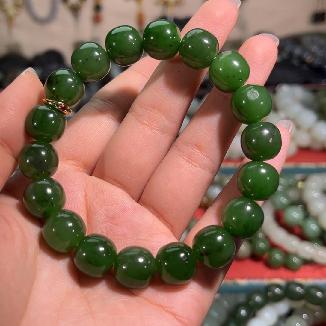 追***人和田玉未镶嵌手链