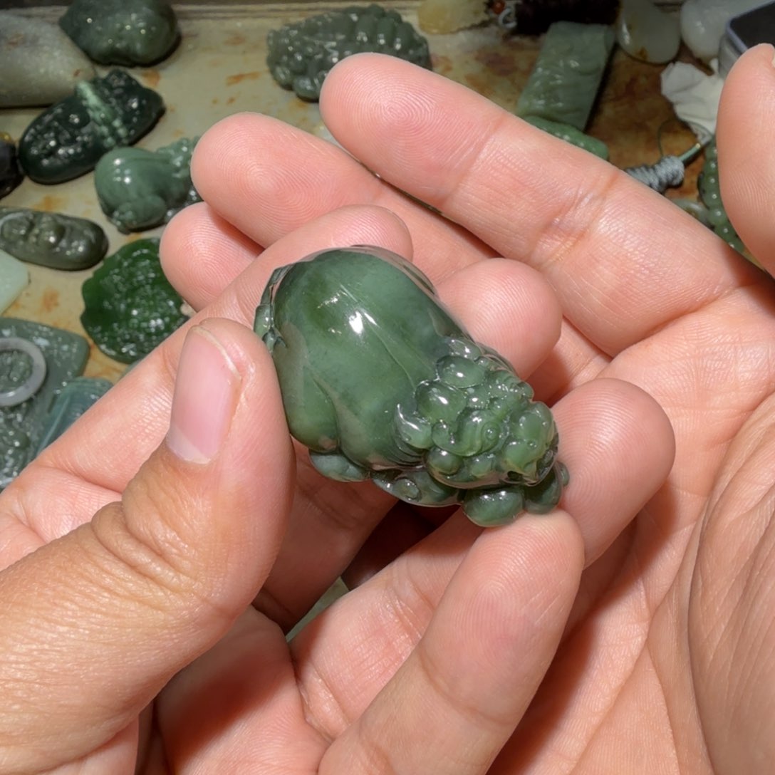 和田玉挂件未镶嵌欣**愿