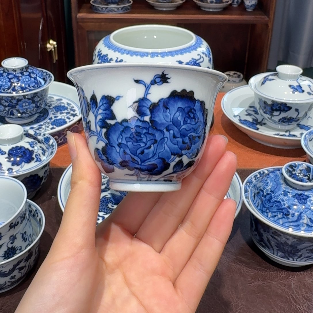 青花雯华堂手绘杯杯