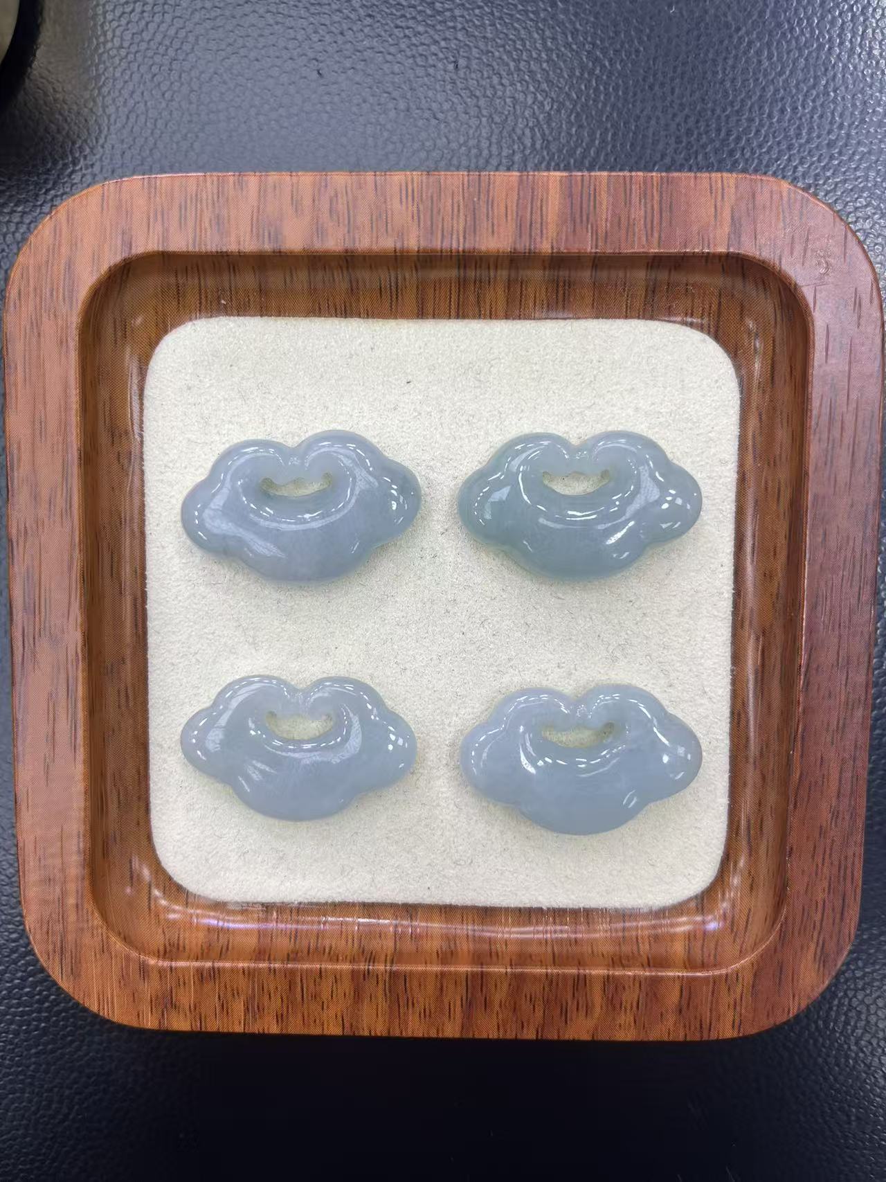 翡翠如意锁多样性发1件ZG25112701