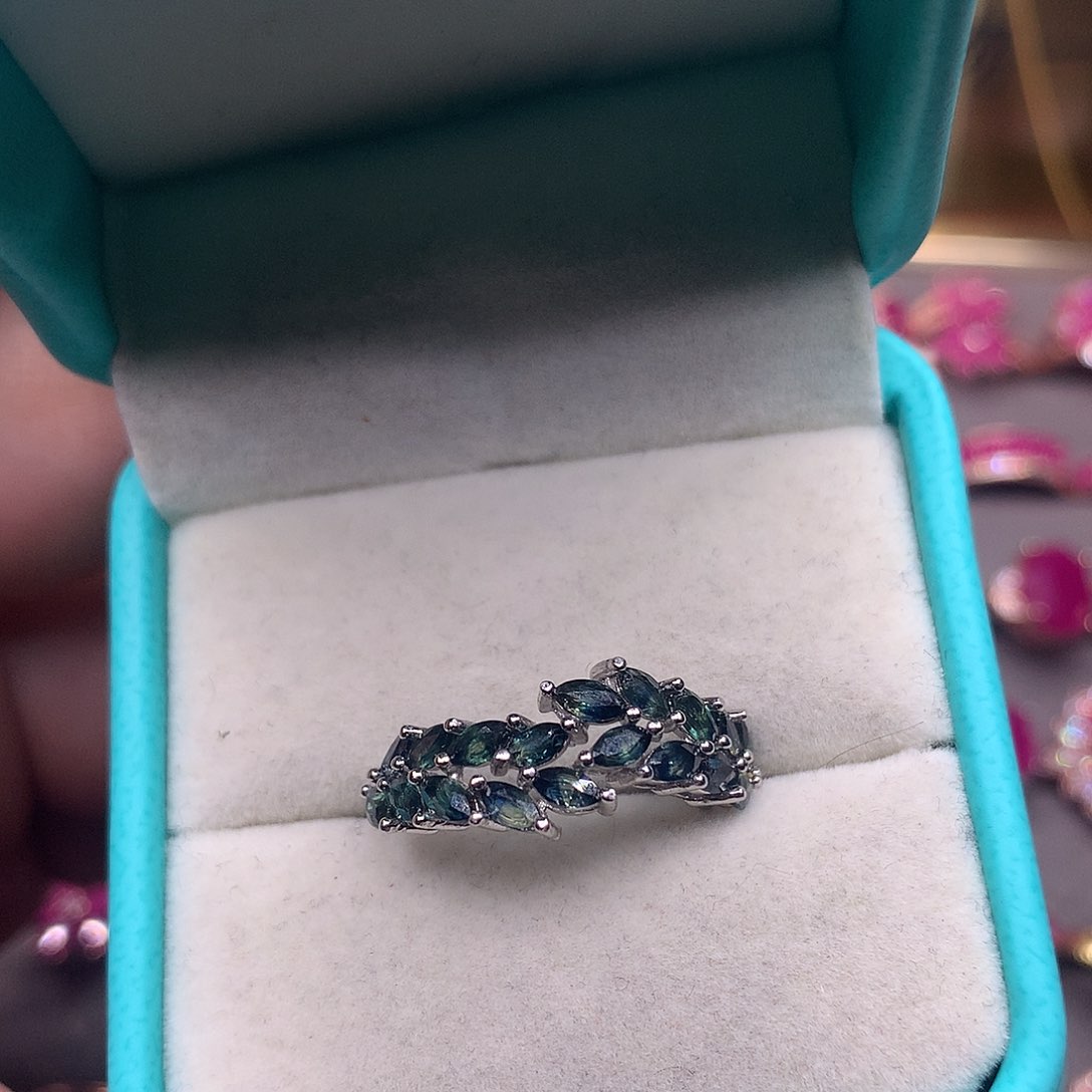 蓝宝石戒指银S925镶嵌