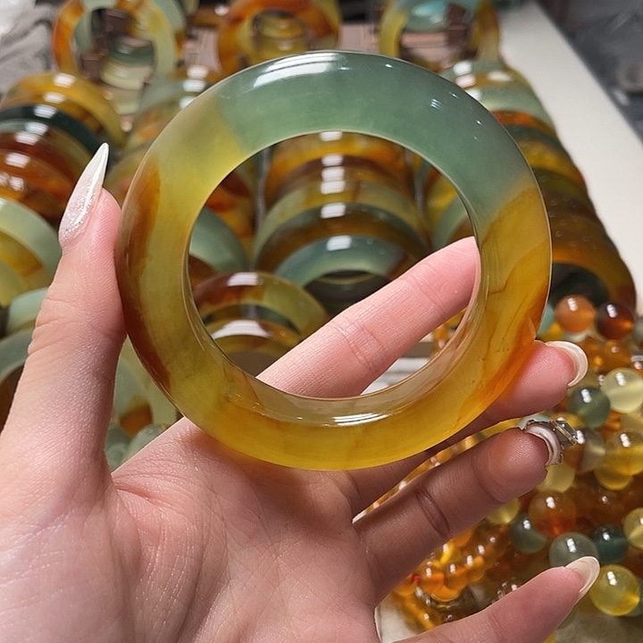 蛇纹石玉未镶嵌手镯54.3