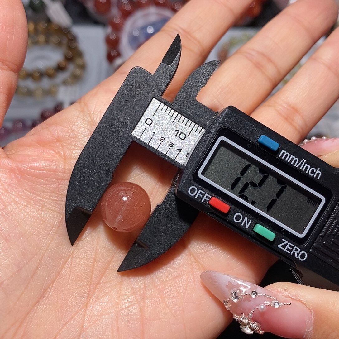 如***爱未镶嵌水晶手链粉兔毛