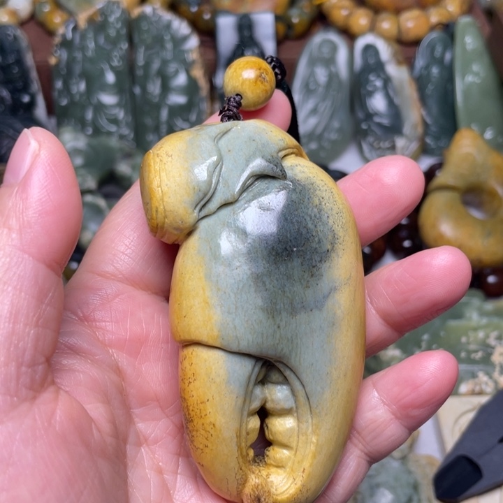 未镶嵌岫岩河磨玉（透闪石质玉）珠宝奇石古**宁