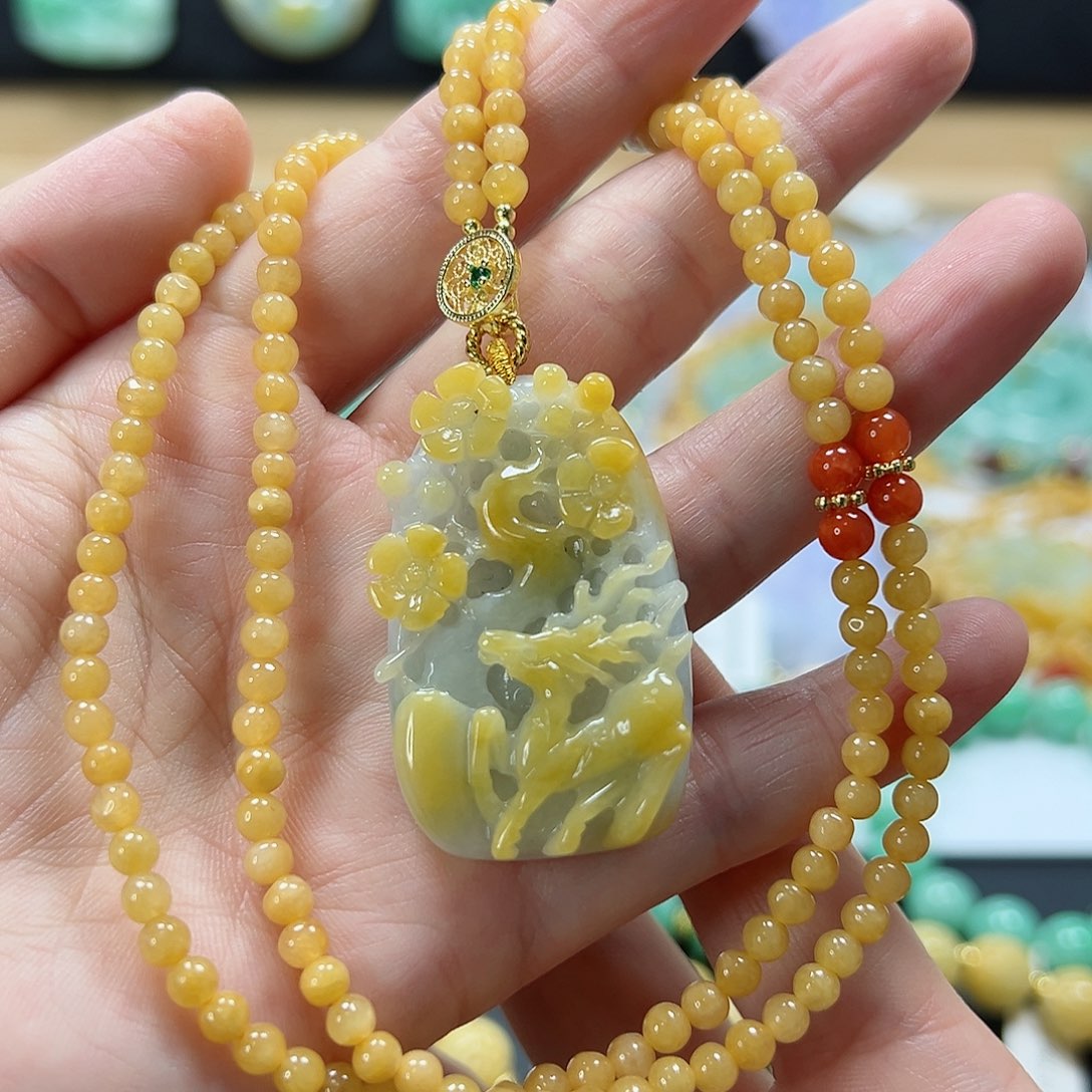 颈饰未镶嵌翡翠吊坠