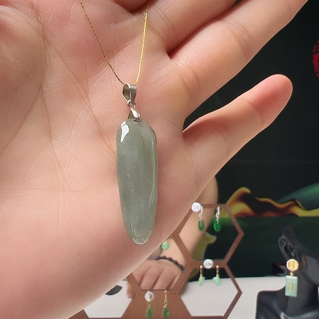 翡翠银S925镶嵌耳饰天然翡翠