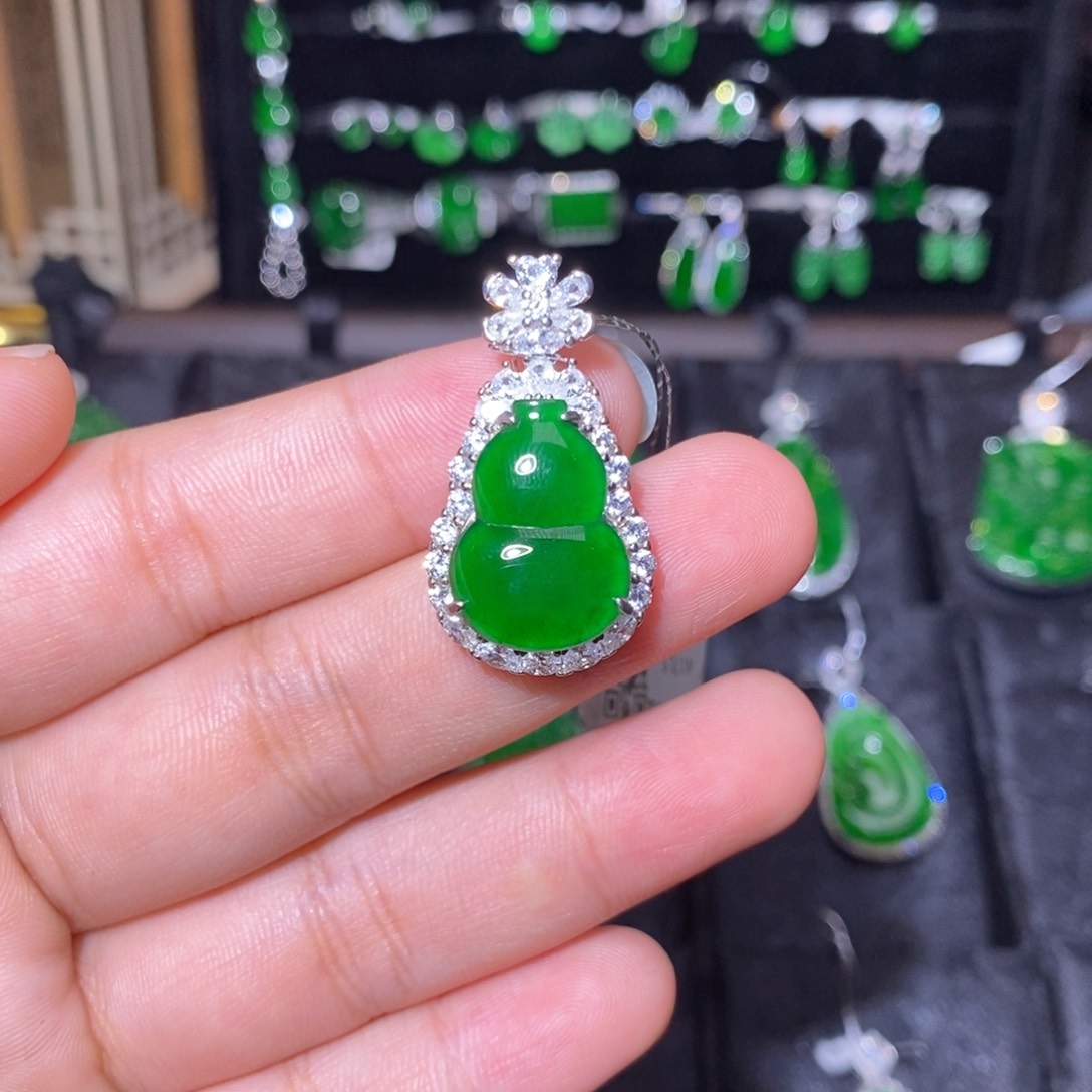 颈饰银S925镶嵌翡翠天然翡翠