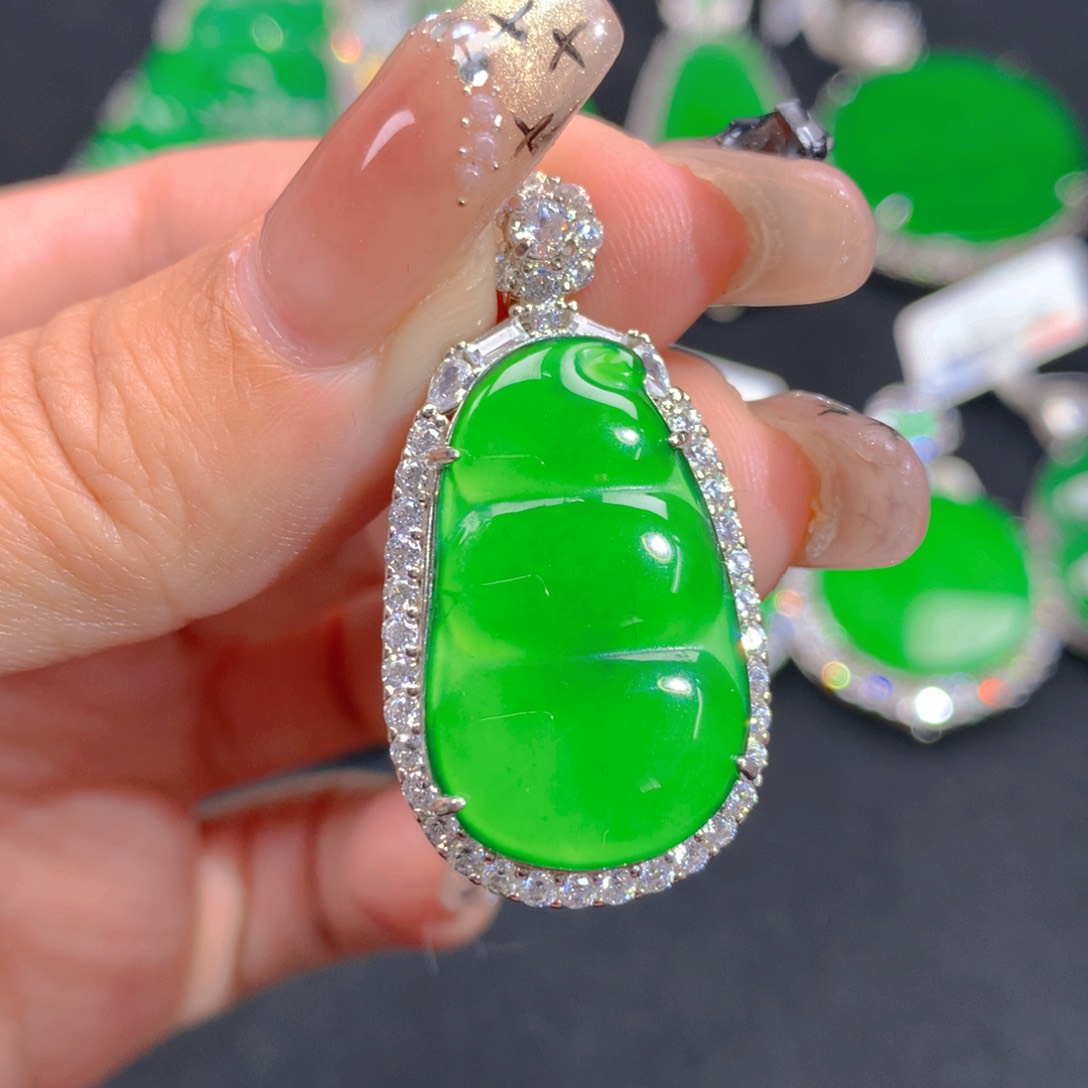 翡翠颈饰银S925镶嵌111111111