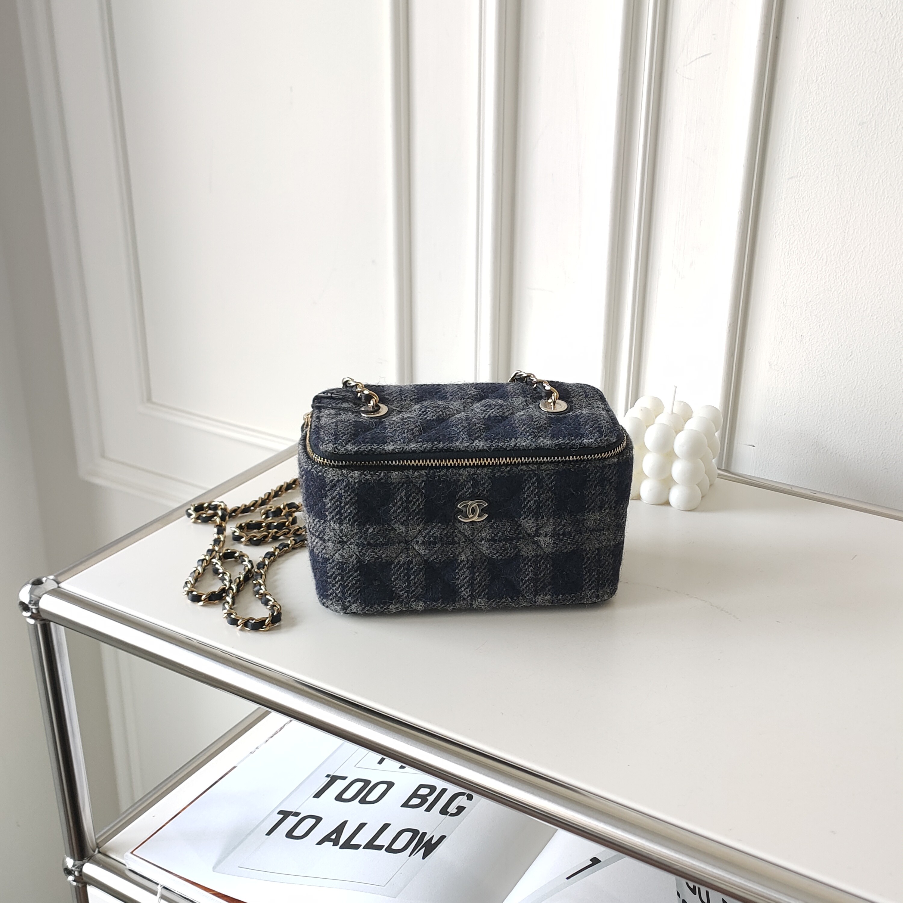 95新 Chanel/香奈儿 22K海军蓝拼灰格纹金扣化妆长盒斜挎包42544