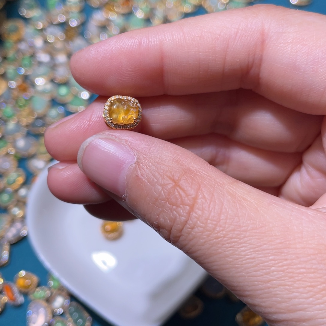 翡翠颈饰18K金镶嵌糖