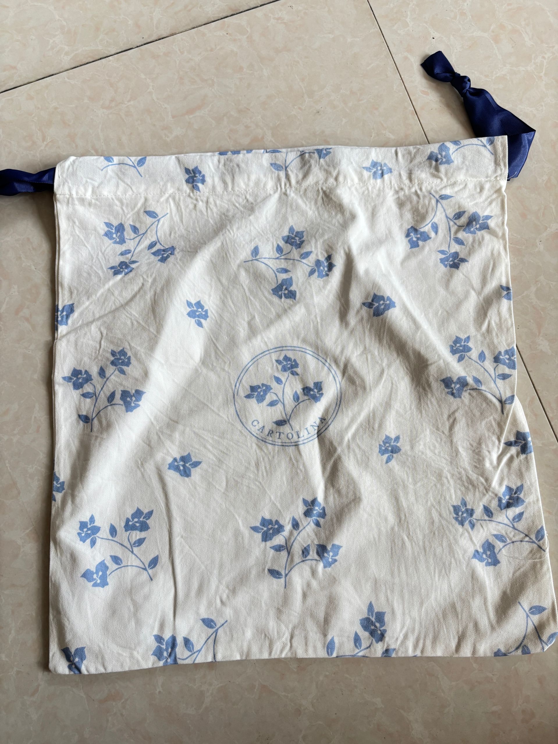 碎花小清新抽绳收纳包43*47