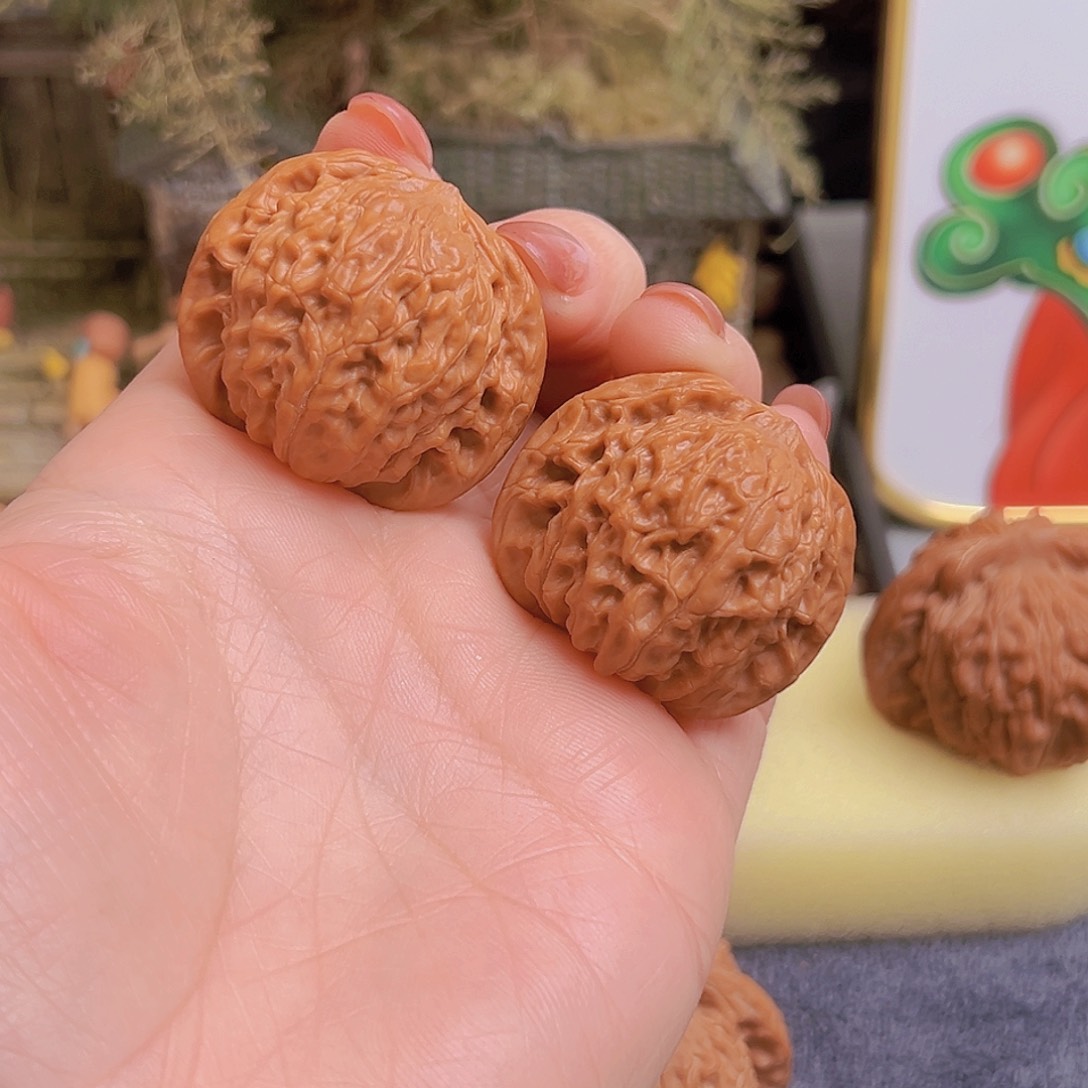 文玩核桃吊坠唯**山磨盘35+