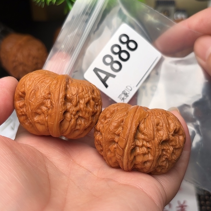 桃核把件核桃元宝44