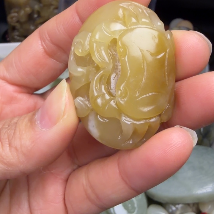 和田玉未镶嵌珠宝奇石