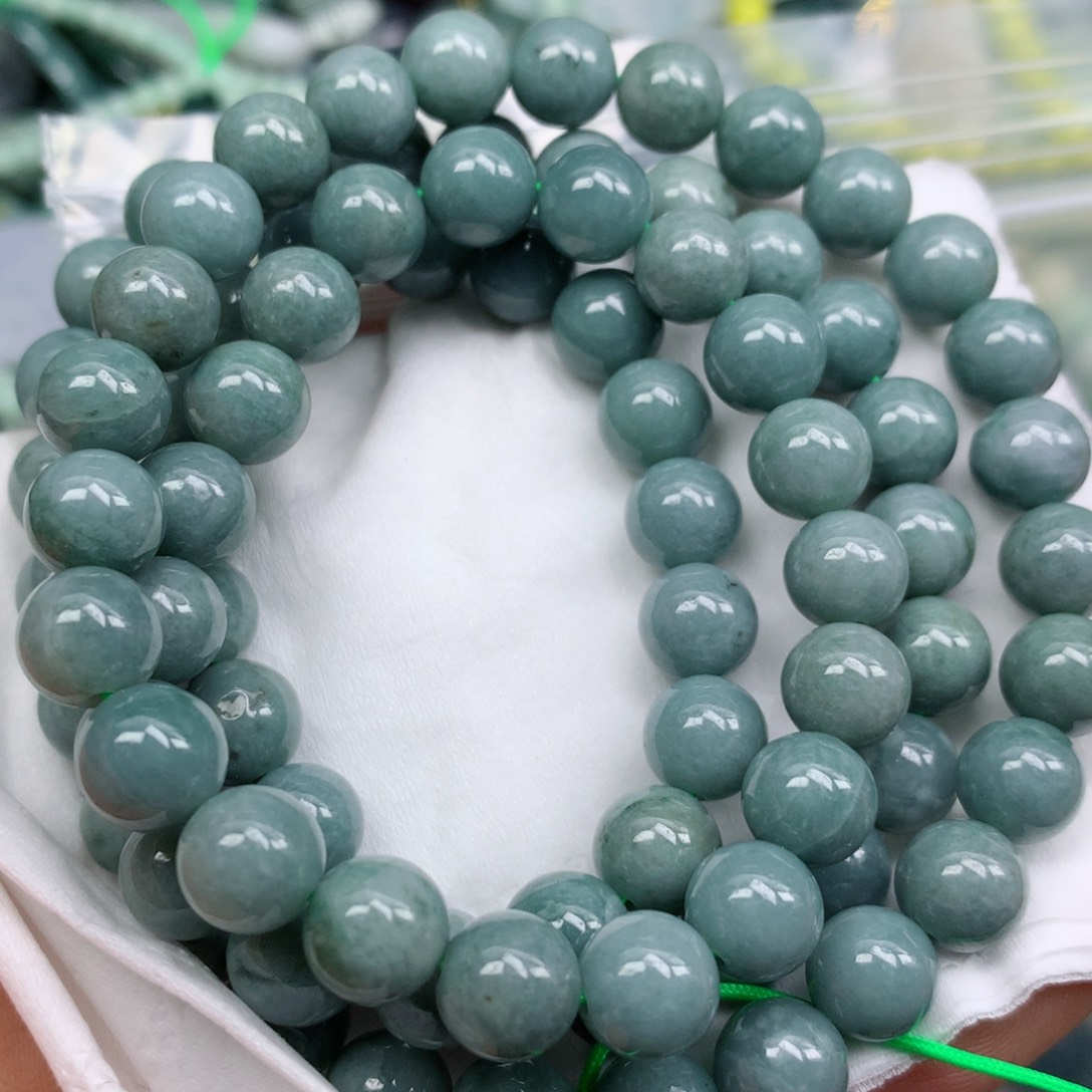 翡翠颈饰未镶嵌吊坠